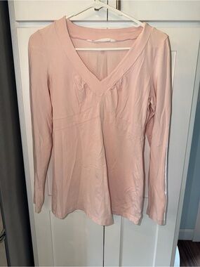 Athleta Long-Sleeve V-Neck Women's Top in Light Pink